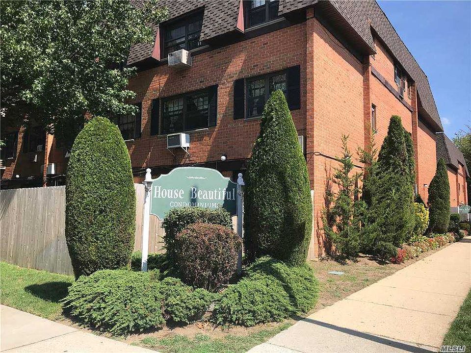 1st image of 21965 67th Ave