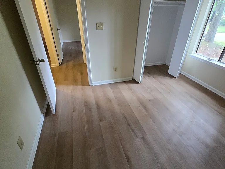2080 Kings Gate Cir #C — Photo 3