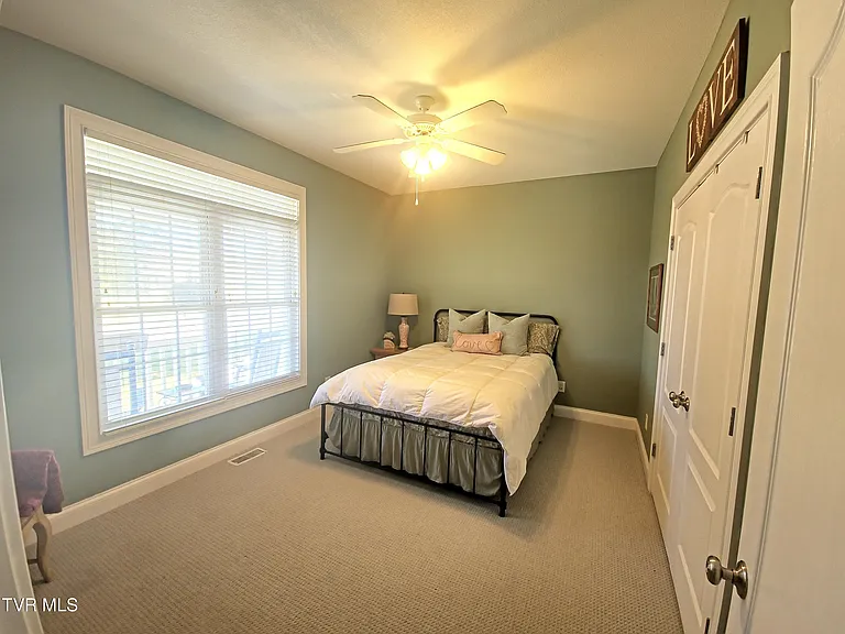 153 Sugar Plum Ln — Photo 20