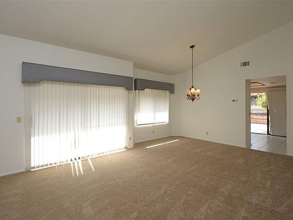 3rd image of 160 E La Veta Dr