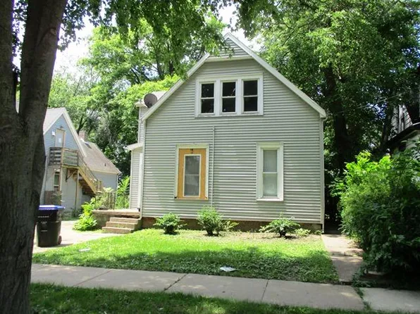 1410 N Lee St #1, Bloomington, IL 61701