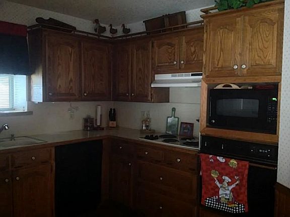 4th image of 7937 Hunter Ln