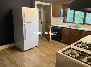 93 Hillside Rd #2L, Watertown, MA 02472