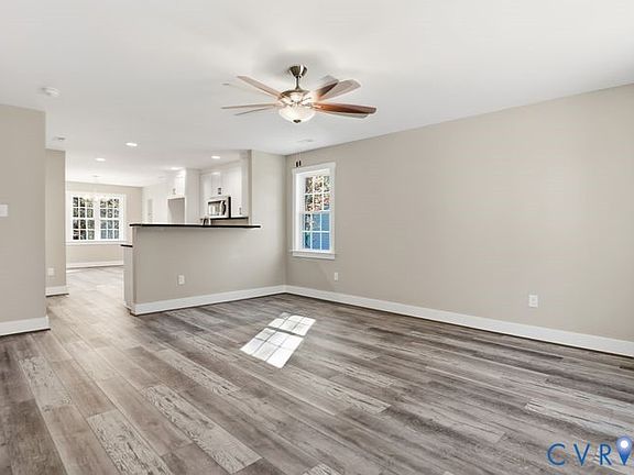 5th image of 230 Glen St