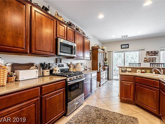 5th image of 2421 Rock Pigeon Ave