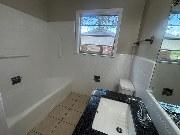 1314 E 31st St — Photo 6