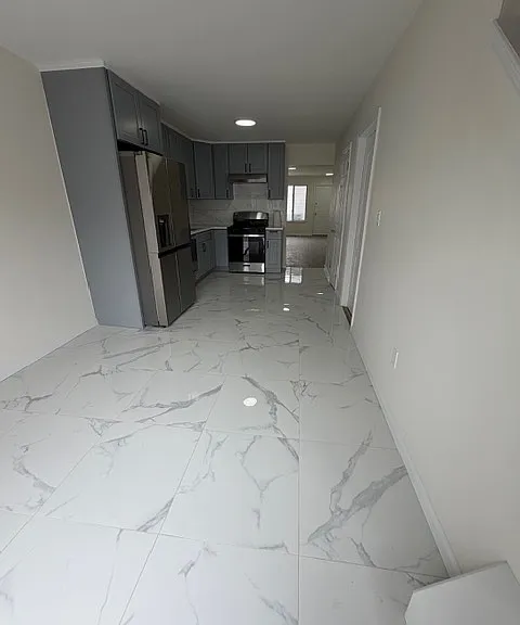 86 Confederation Pl #1 — Photo 5