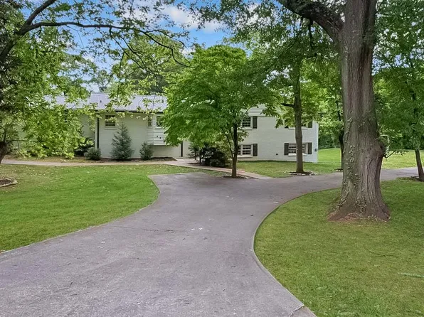 4475 Emory Dr, Buford, GA 30518