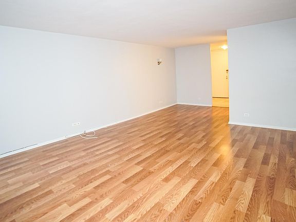 4th image of 2400 N Lakeview Ave APT 609