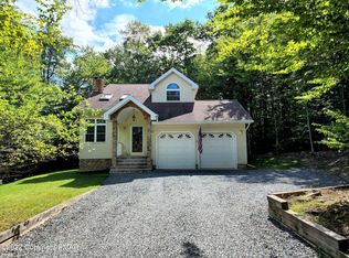 34 Thistle Ln, Gouldsboro, PA 18424