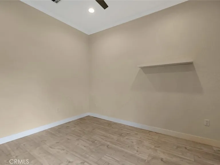 17227 Keswick St — Photo 26