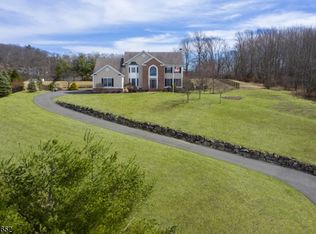 75 Westgate Dr, Sparta, NJ 07871