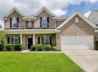 708 Spinning Wheel Point, High Point, NC 27265