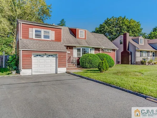 347 Seneca Ave, Middlesex, NJ 08846