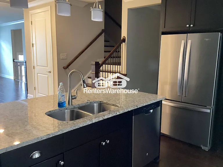 1737 Kenstone Walk — Photo 29