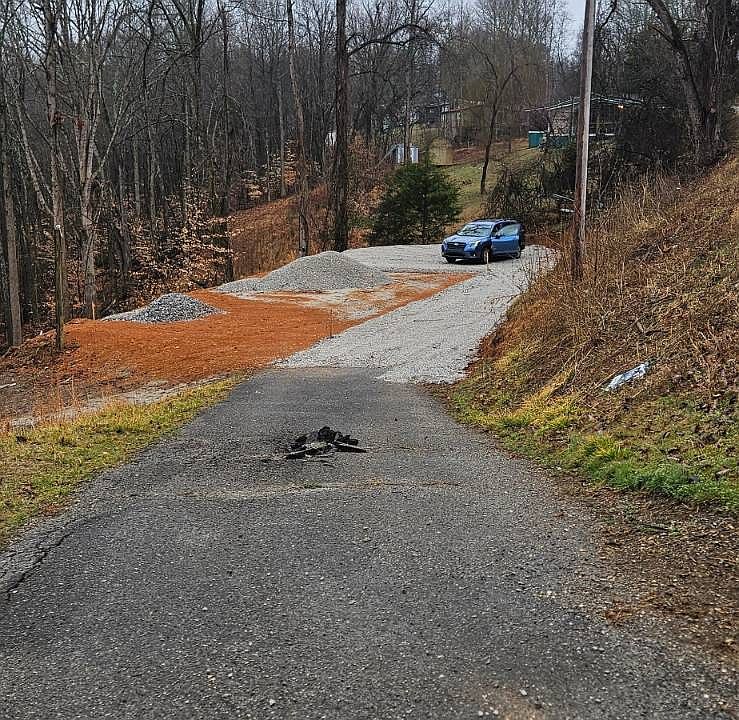 1st image of 294 Landmark Rd