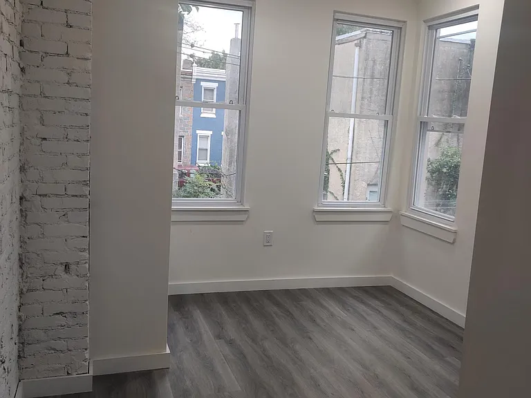 2546 N 11th St #1 — Photo 10