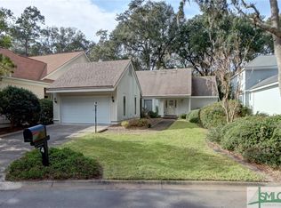 4 Half Moon Ct, Savannah, GA 31411