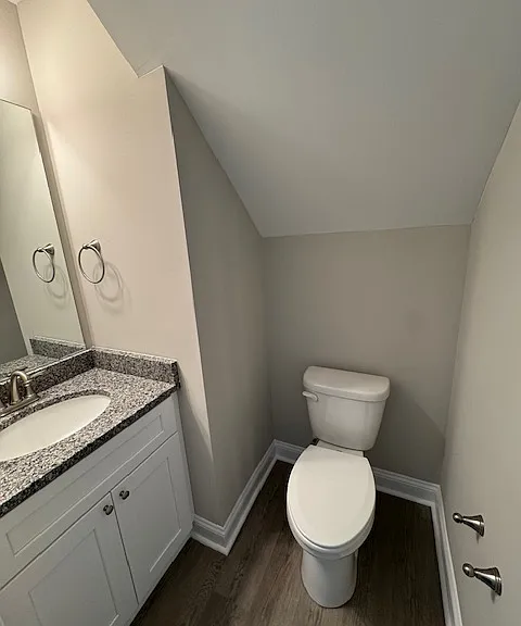 905 W Massachusetts Ave — Photo 3