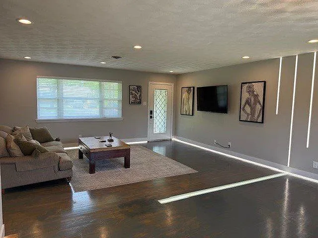 436 Degan Ave — Photo 4