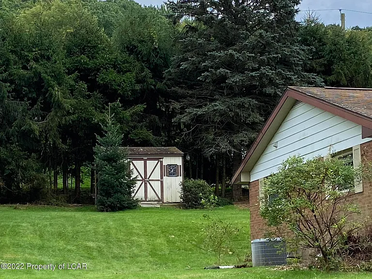 317 Highland Ave — Photo 18