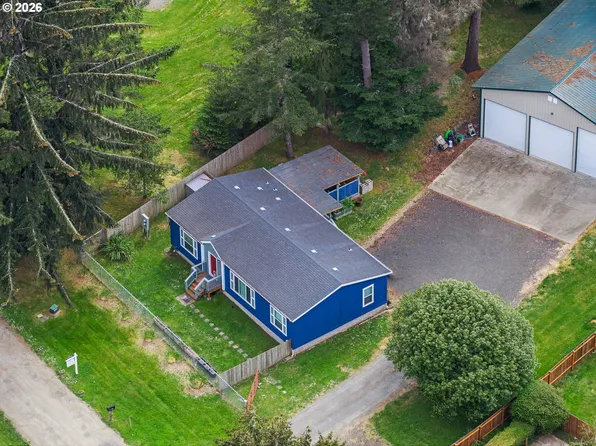 90842 Sand Dollar Ln, Coos Bay, OR 97420