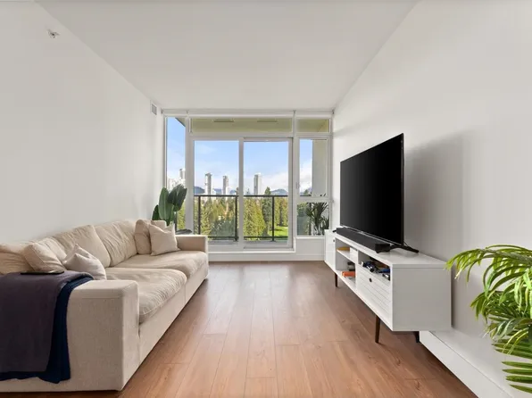 585 Austin Ave #1702, Coquitlam, BC V3K 0G6