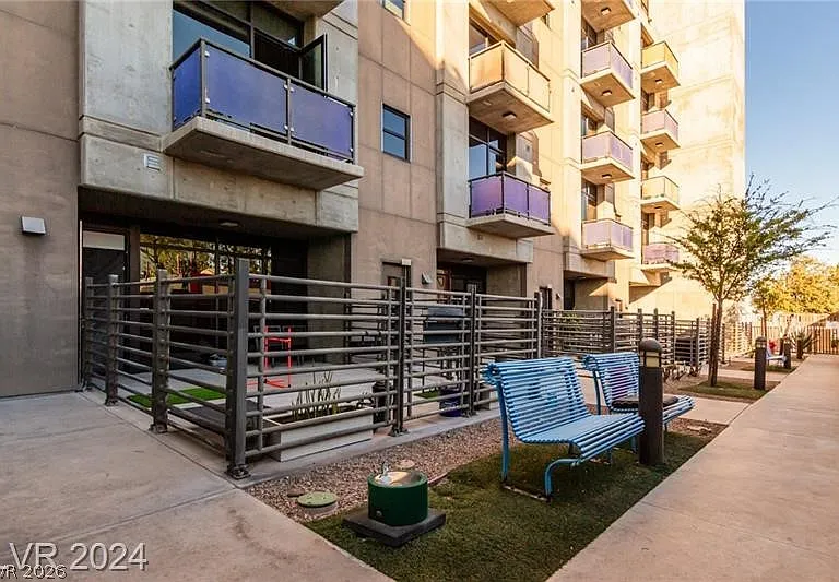 353 E Bonneville Ave #511 — Photo 31