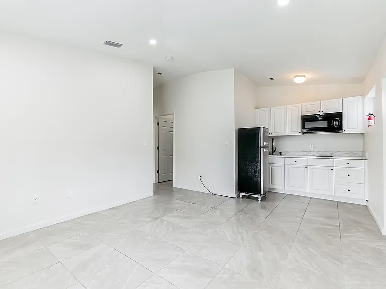 13961 SW 156th Ter #1 — Photo 8