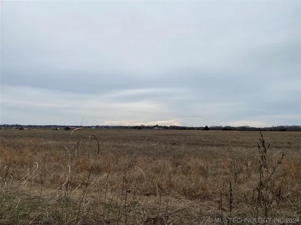 S Mount Calvary Rd, Hendrix, OK 74741