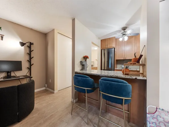 1545 E 2nd Ave #210, Vancouver, BC V5N 1C8