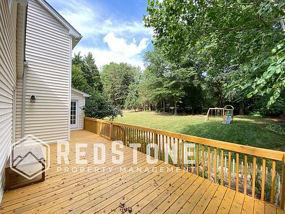 3rd image of 105 Truitt Dr