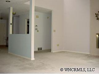 3rd image of 12 La Vista Dr