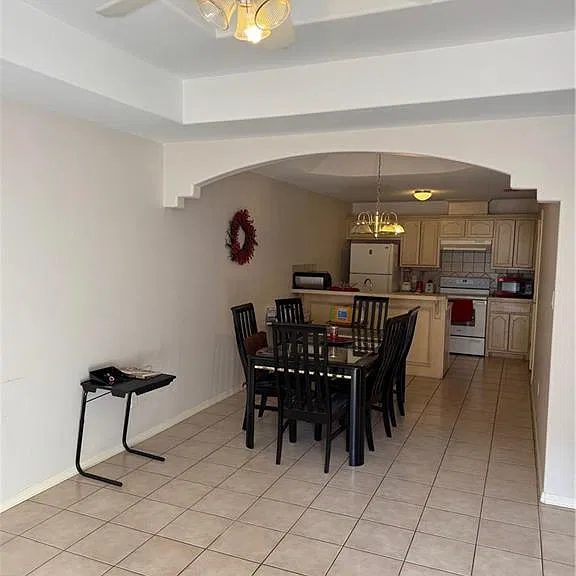 1500 Prosperity Dr #B — Photo 3