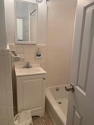 2nd image of 335 E 86th St #2A
