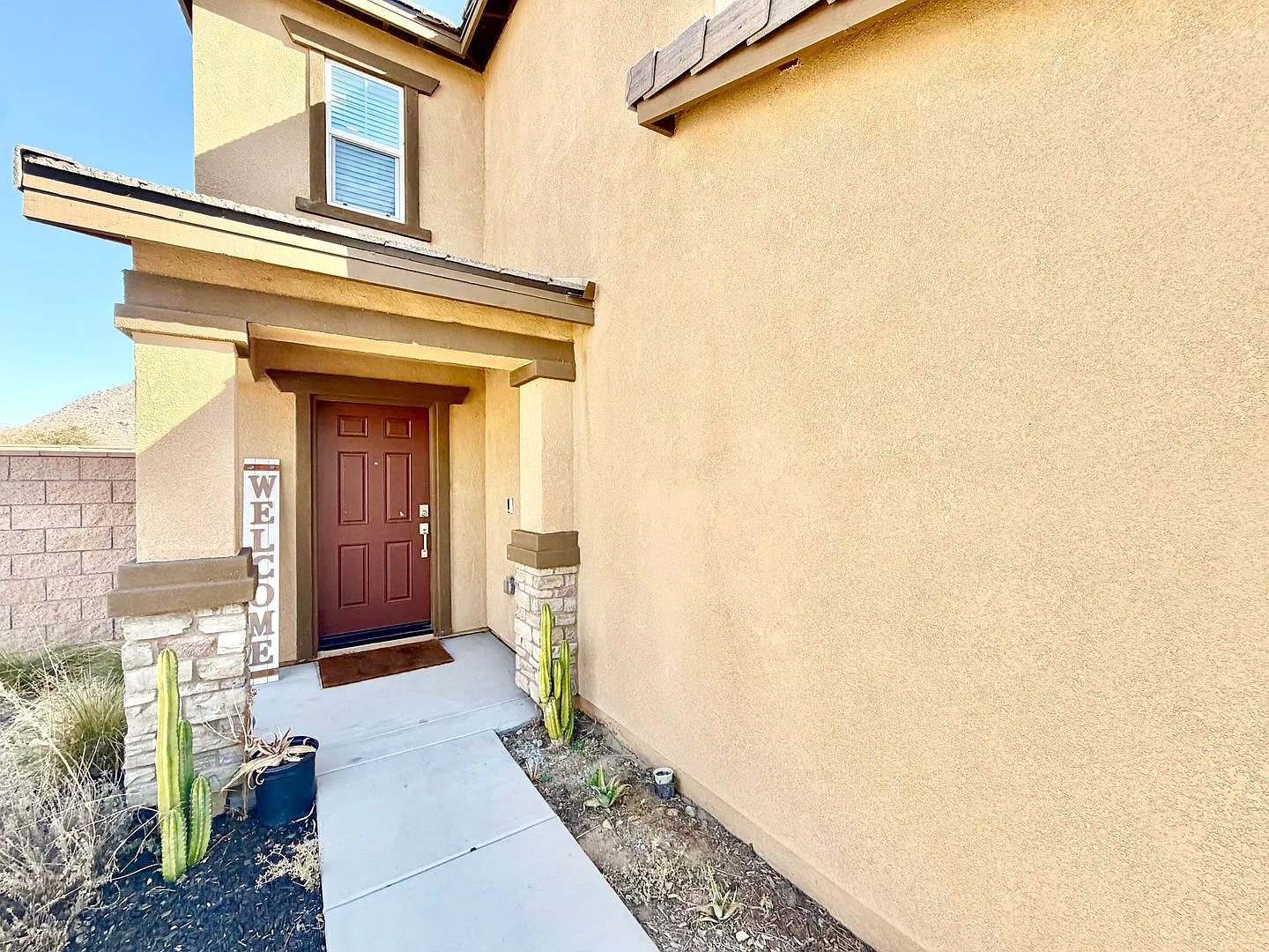 3 Bedroom 2.5 Bathroom Pradera Place Home With Included Solar! — Photo 4