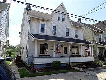 2nd image of 1370 Newport Ave