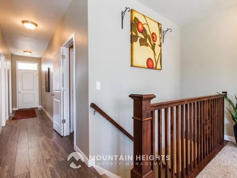 797 W Tamsin Ct — Photo 2