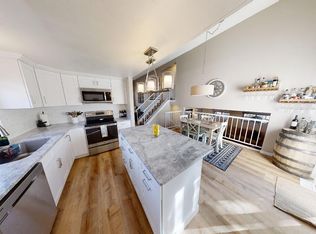 353 Saddlemountain Rd, Colorado Springs, CO 80919