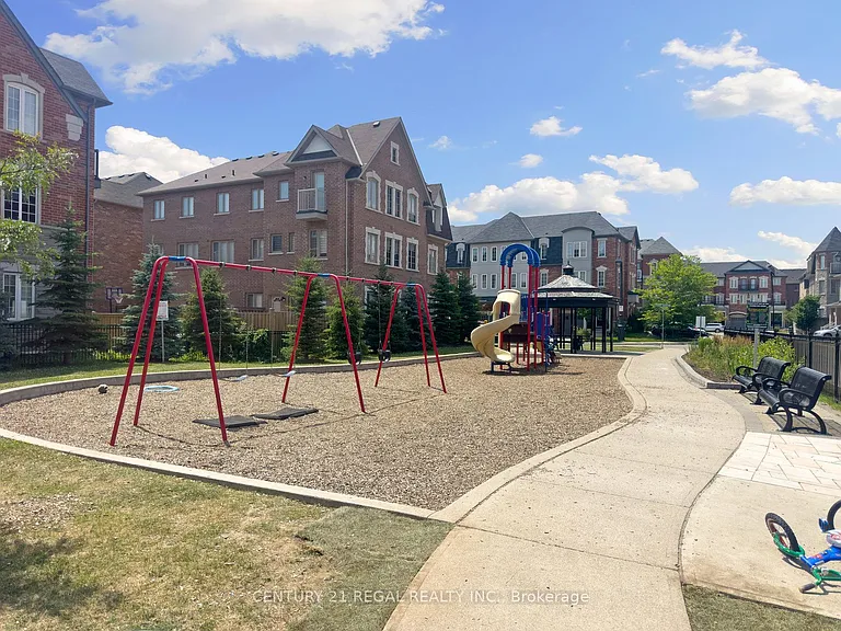 43 Tollgate St #UPPER — Photo 39