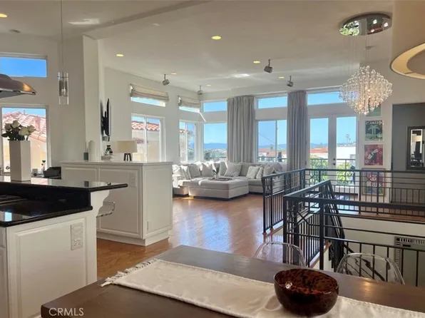 703 11th St, Hermosa Beach, CA 90254