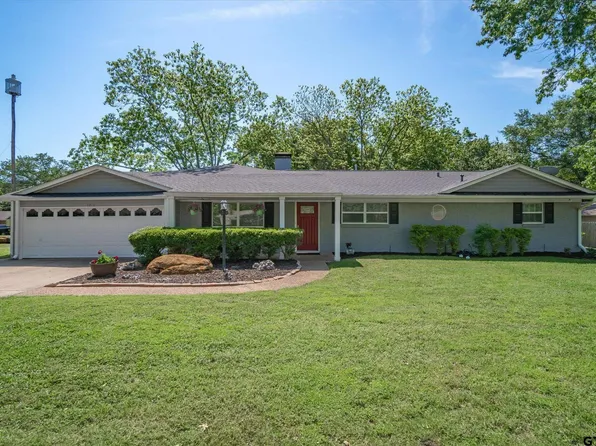 1210 Tower St, Canton, TX 75103