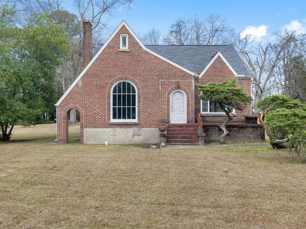 611 Clark St NE, Cullman, AL 35055