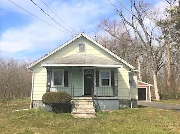 303 Pemberton Rd, Southampton, NJ 08088