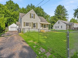 1146 Packard Dr, Akron, OH 44320