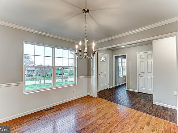 5th image of 129 Buttercup Dr
