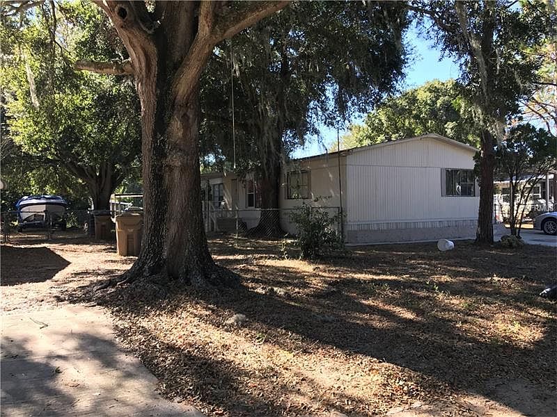 2nd image of 17529 Palm Dr