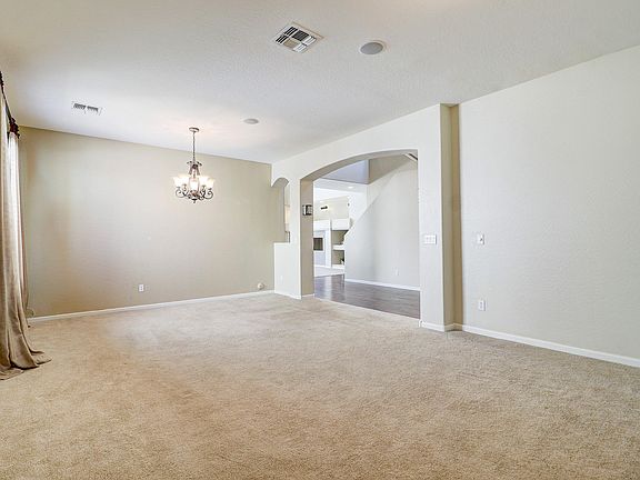 5th image of 17455 W Elaine Dr