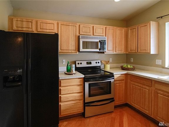 5th image of 22010 64th Avenue Ct E