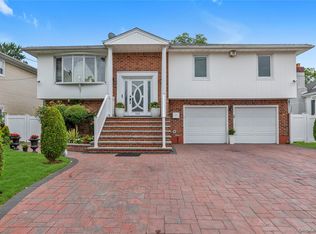 928 N Fletcher Avenue, Valley Stream, NY 11580